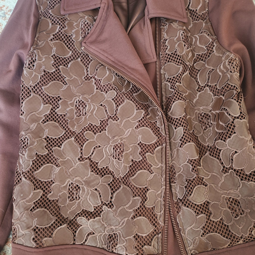 Women with Control Brown Lace-Front Jean Jacket - Picture 2 of 6